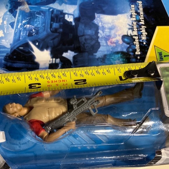 James Cameron's Avatar Norm Spellman Action Figure - Picture 11 of 11